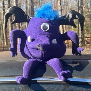 Gemmy Animated Plush Purple People Eater Singing Halloween Monster,Vintage 2000